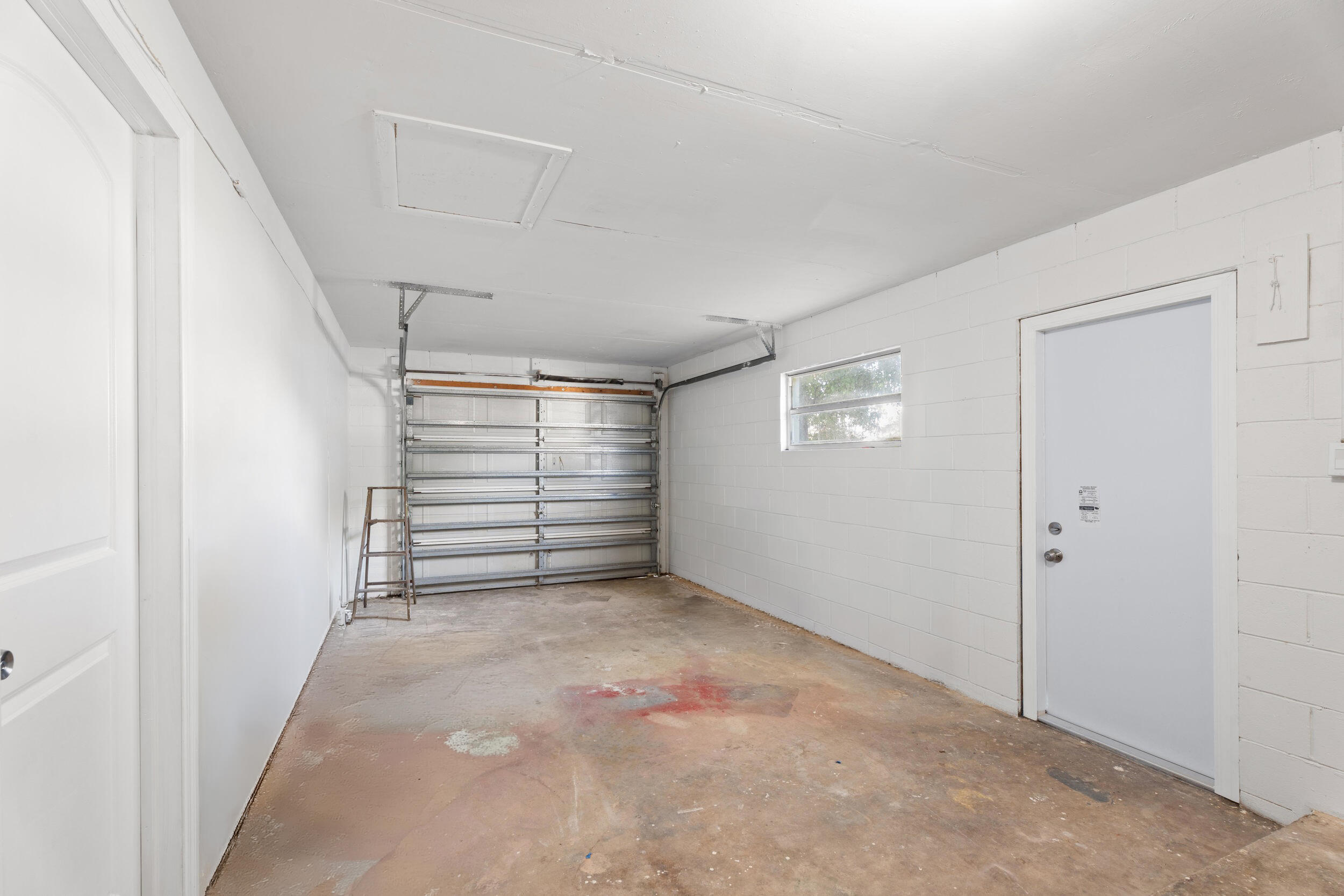 SHERATON PLAZA UNIT 2 REPLAT - Residential