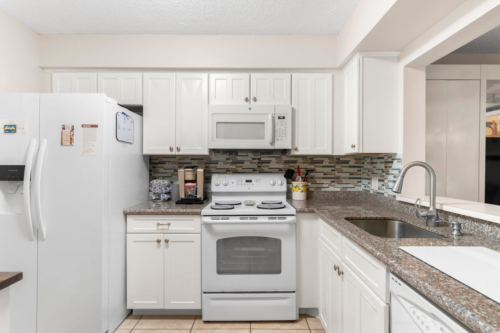 Photo of 3178 Via Poinciana #102, Lake Worth, FL 33467 (MLS # R11145822)