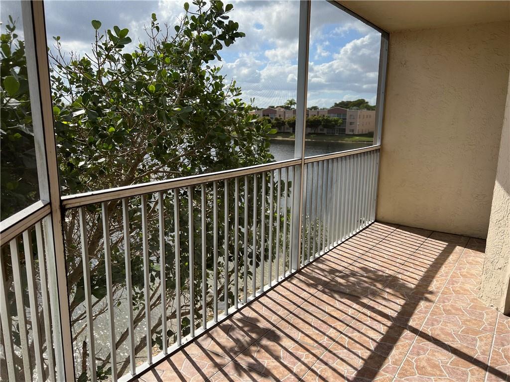 KINGS POINT - Residential