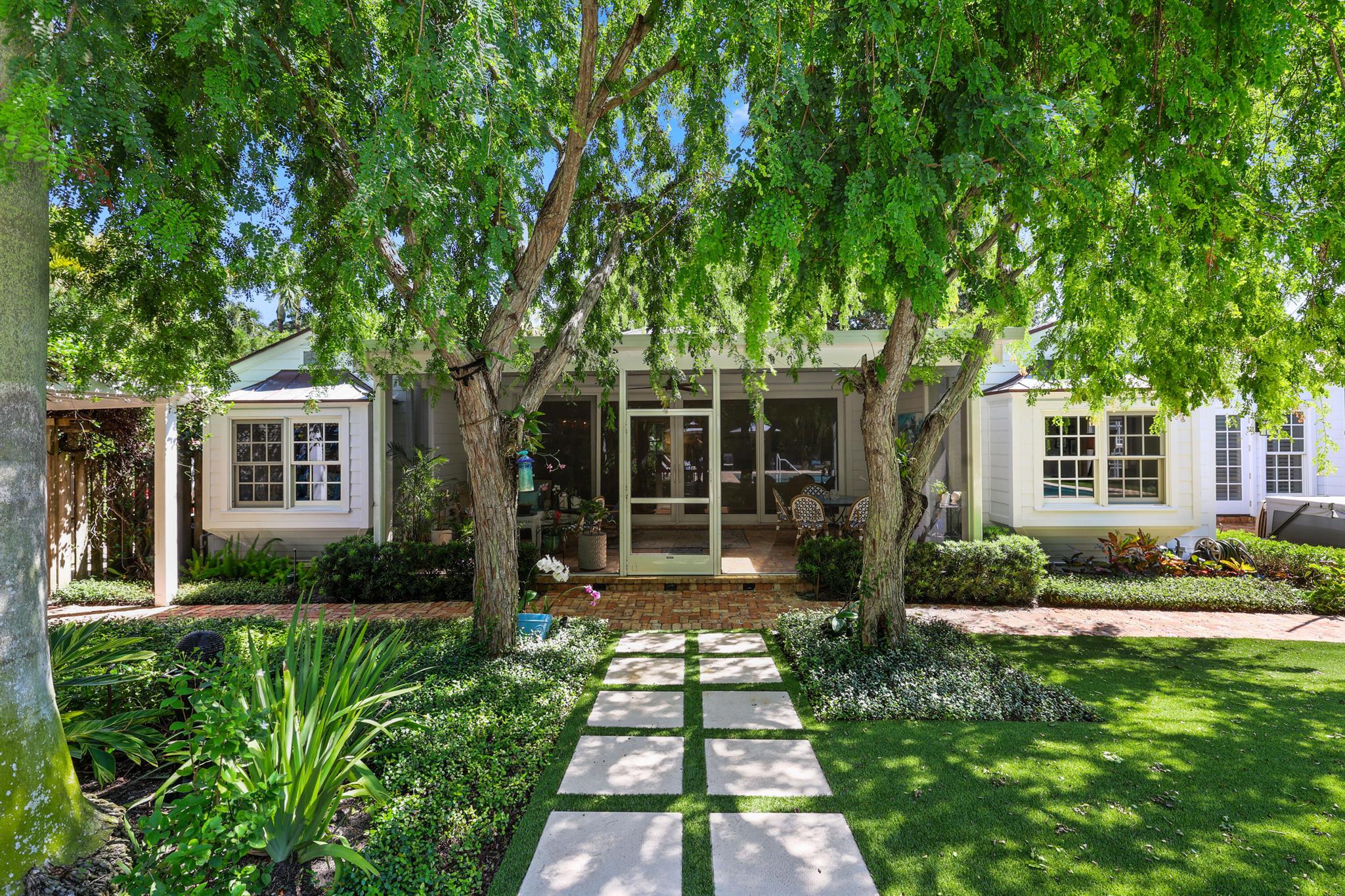 HOFMAN VILLAGE - Residential