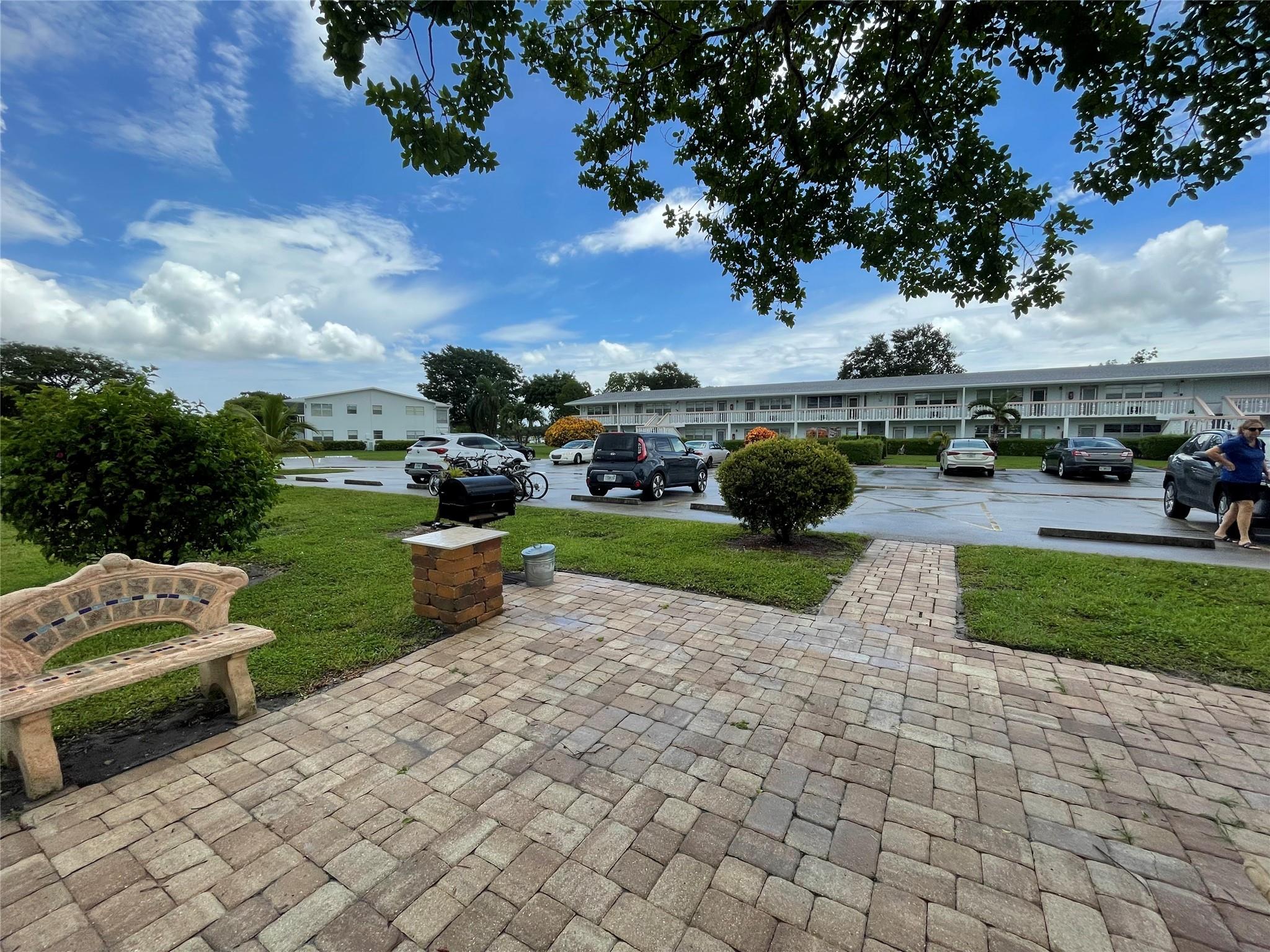 139 Oakridge J 139