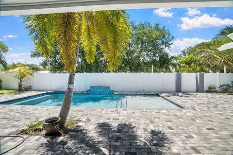 Tiny photo for 5496 NE 22nd Avenue, Fort Lauderdale, FL 33308 (MLS # B26019499)