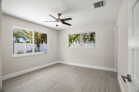 Tiny photo for 5496 NE 22nd Avenue, Fort Lauderdale, FL 33308 (MLS # B26019499)