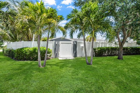 Tiny photo for 5496 NE 22nd Avenue, Fort Lauderdale, FL 33308 (MLS # B26019499)