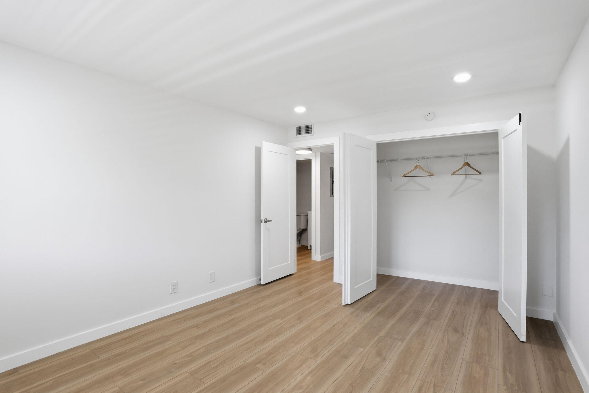 NEWPORT G CONDO - Residential