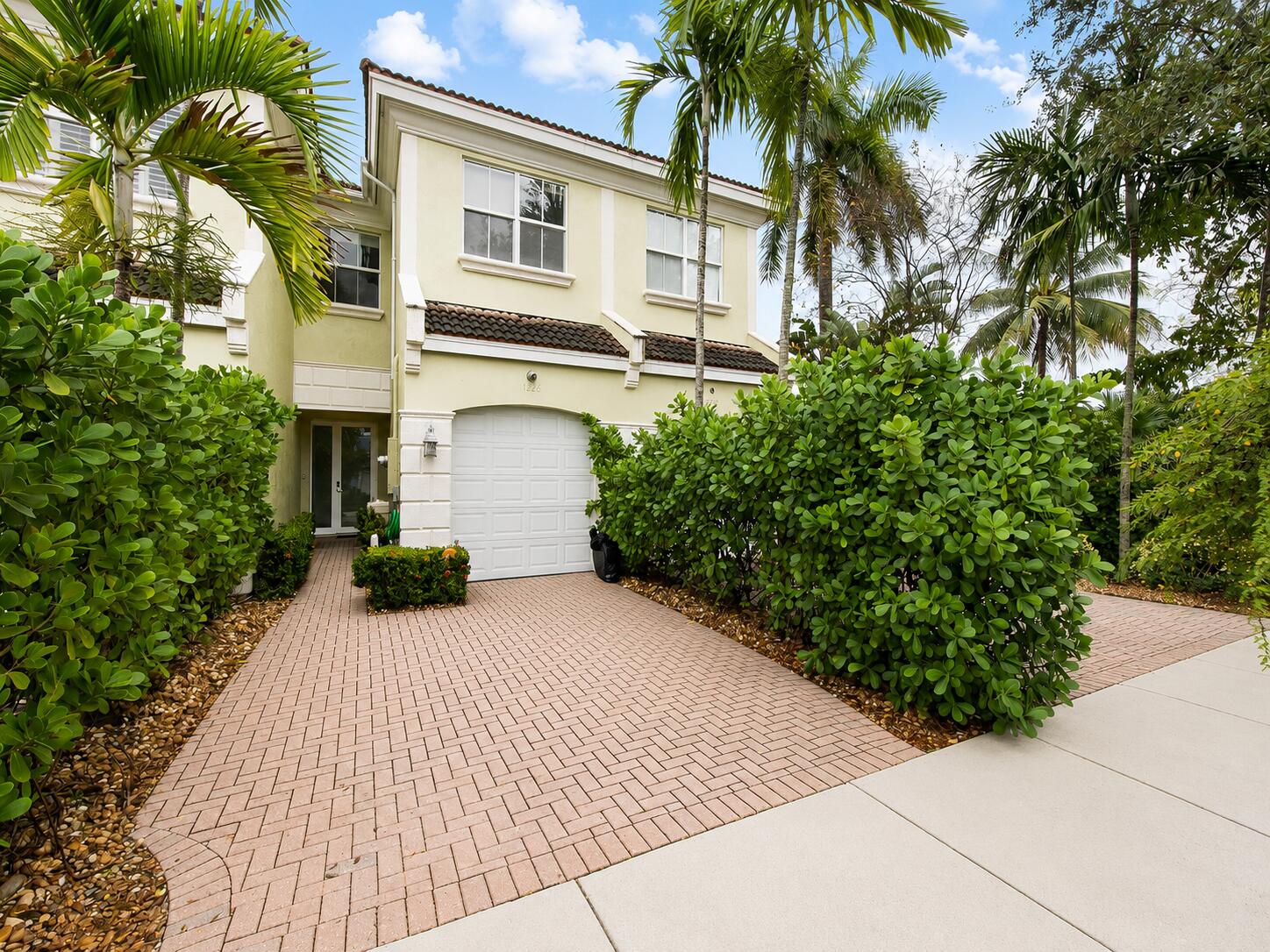 1226 NE 14th Avenue, Fort Lauderdale FL 33304