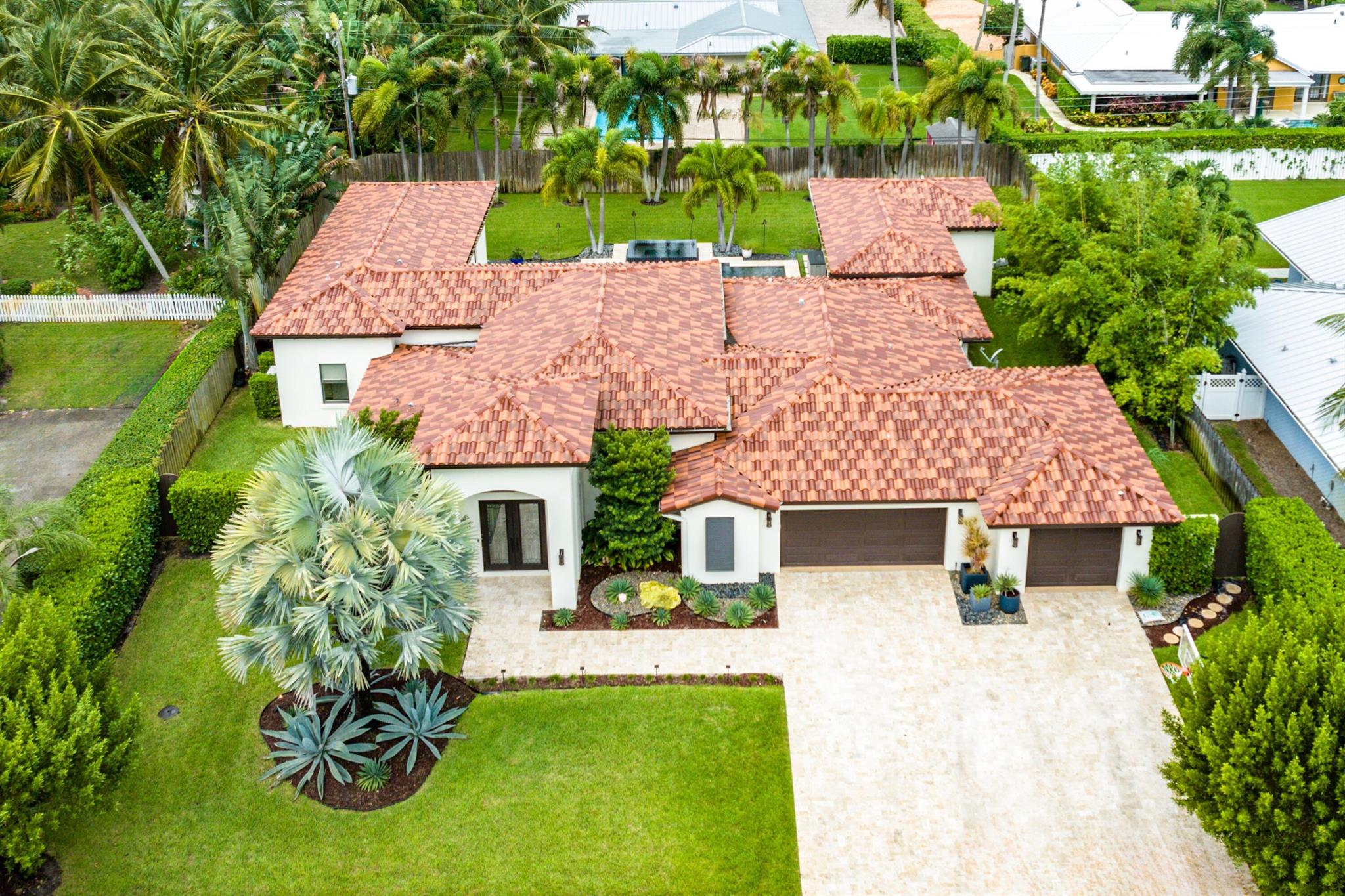 LAKE SHORE ESTATES - Residential