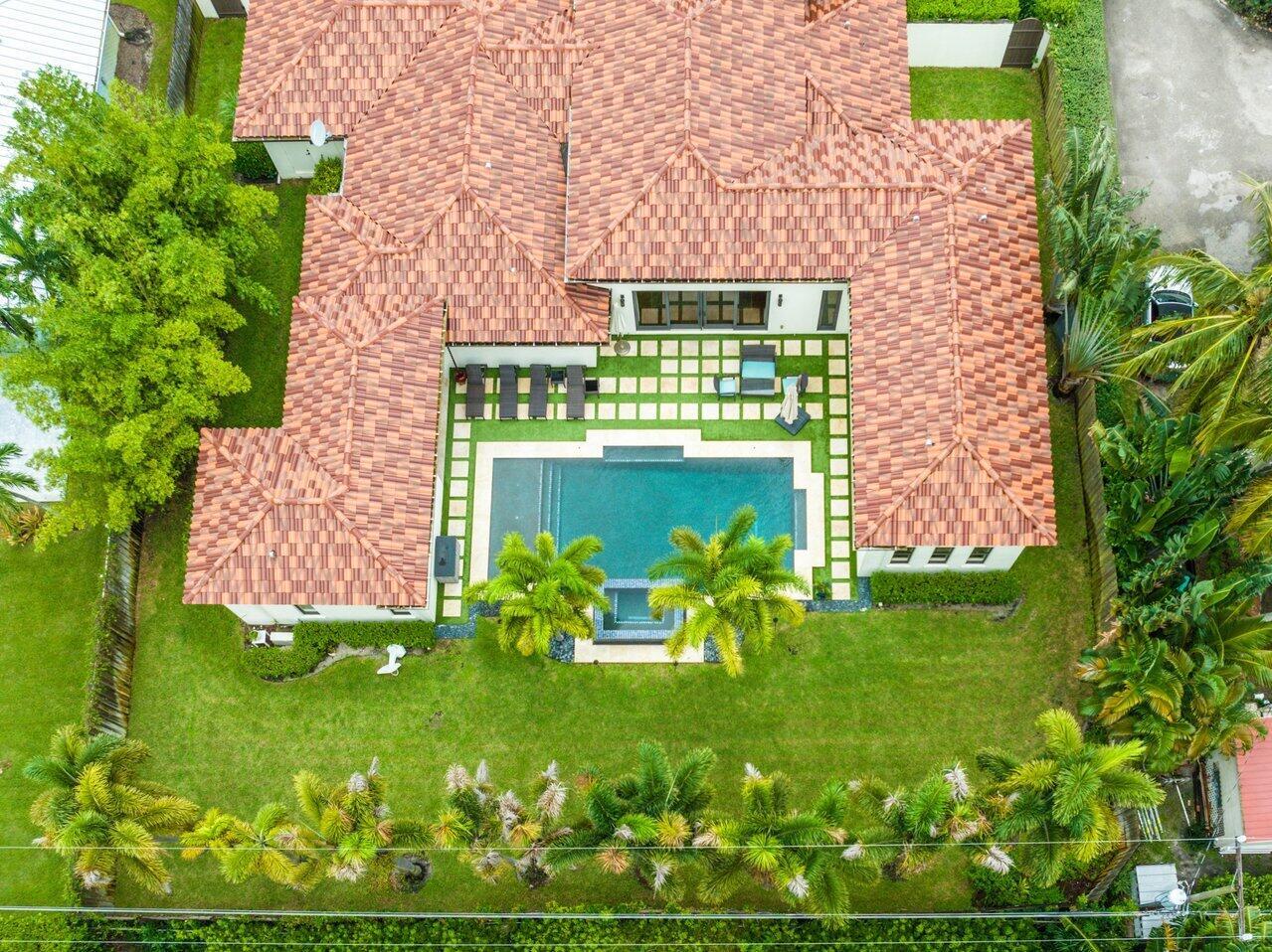 LAKE SHORE ESTATES - Residential