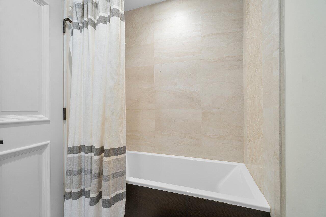 LAKE SHORE ESTATES - Residential