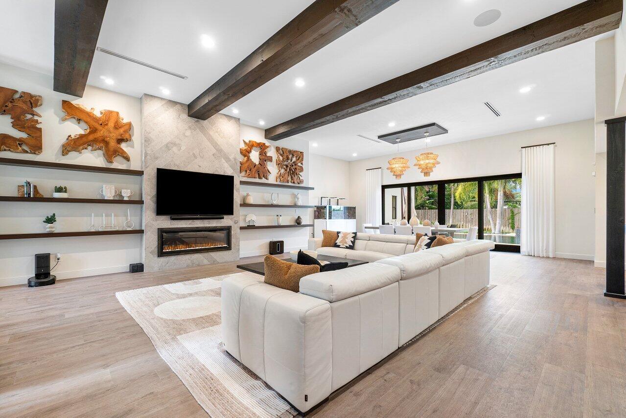 LAKE SHORE ESTATES - Residential