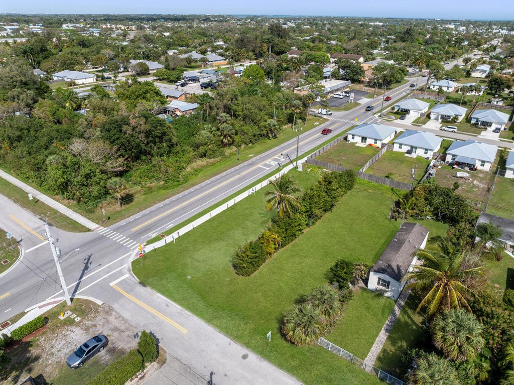 Photo of 5161 SE Kingfish Avenue, Stuart, FL 34997 (MLS # R11159260)
