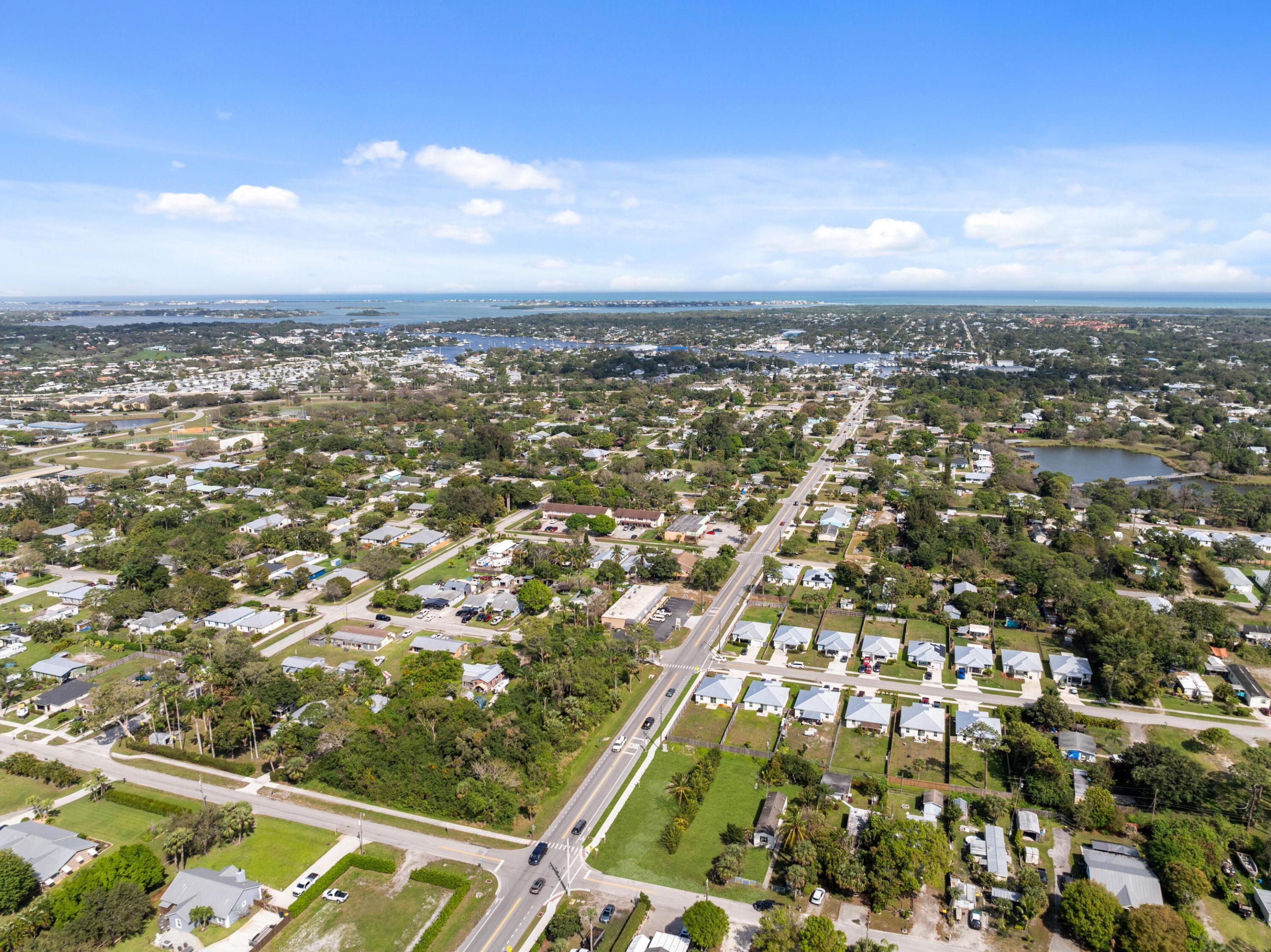 5161 SE Kingfish Avenue