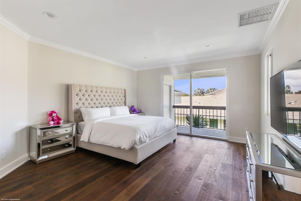 BROOKSIDE 4 - Residential