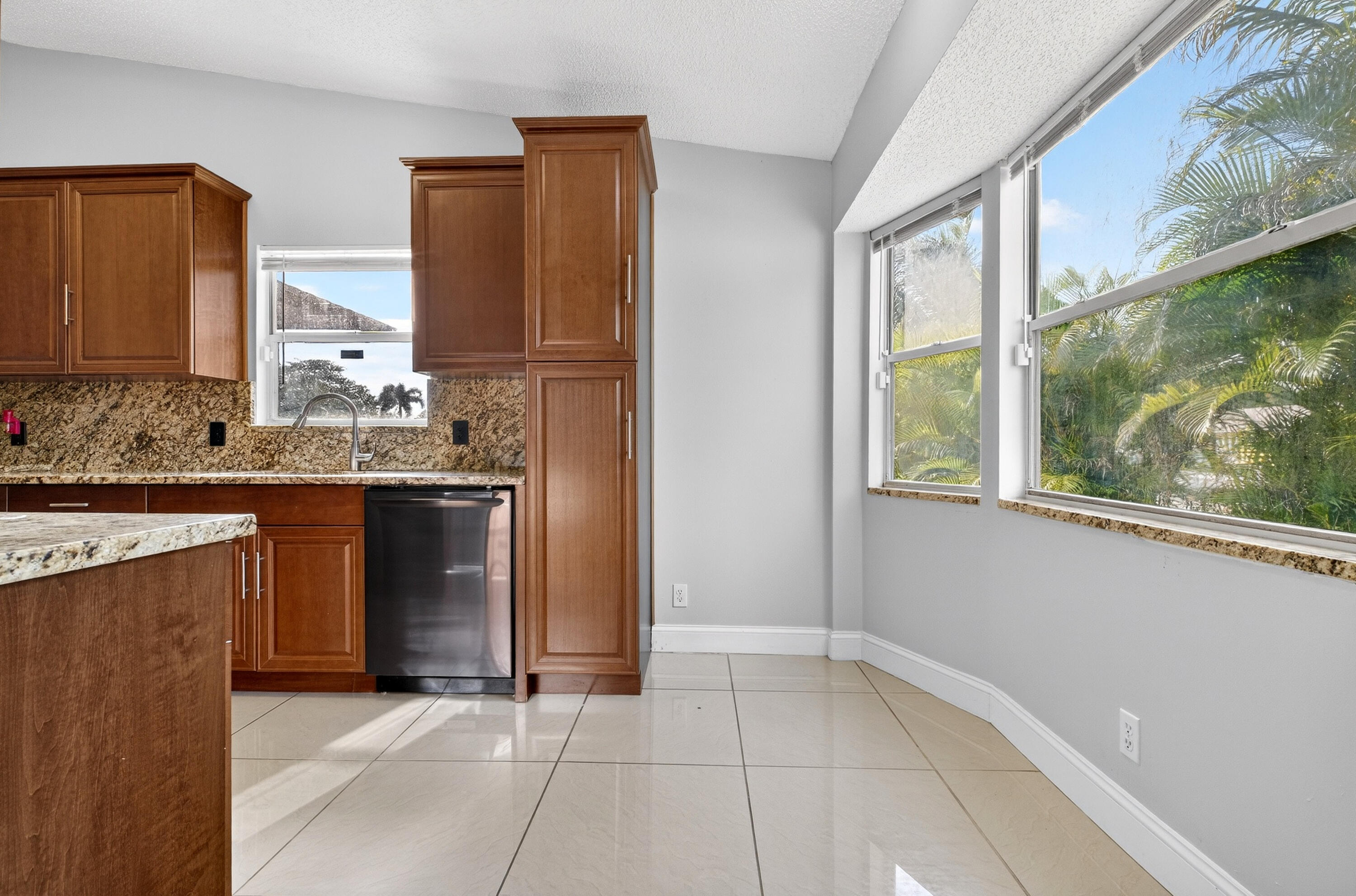 GREENACRES 2 - Residential