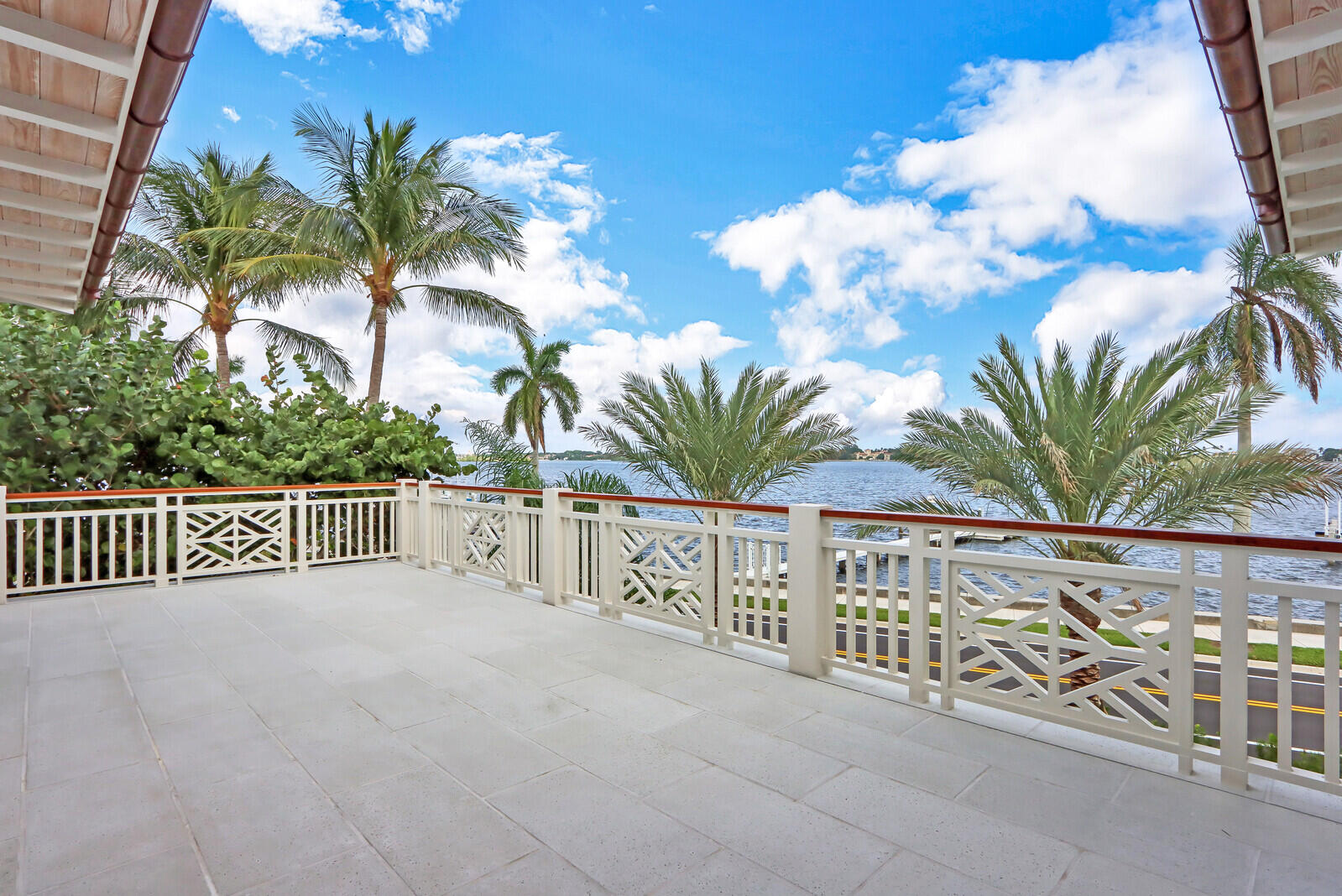 SANTA LUCIA - Residential