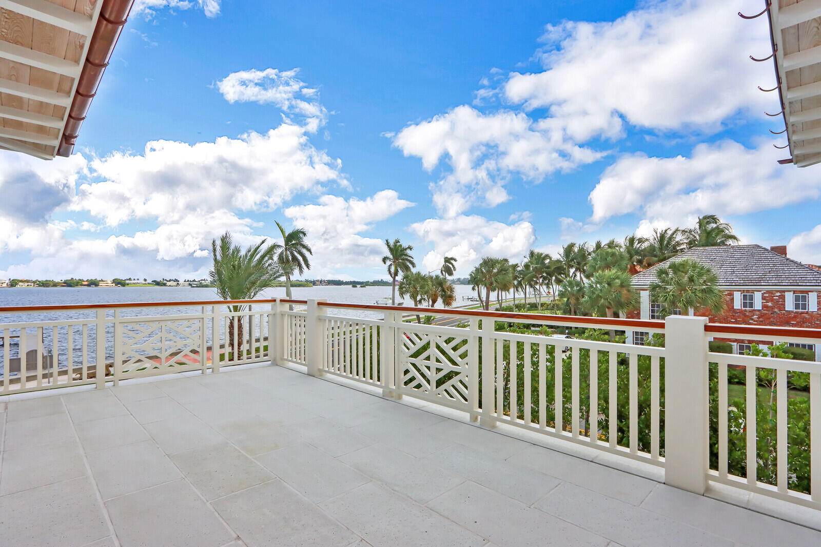 SANTA LUCIA - Residential