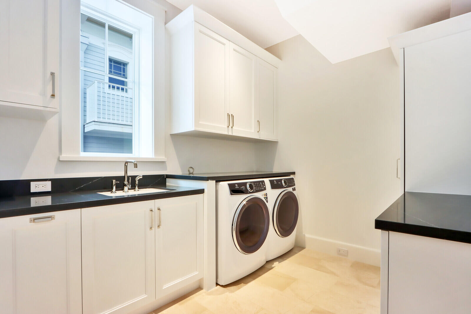 SANTA LUCIA - Residential