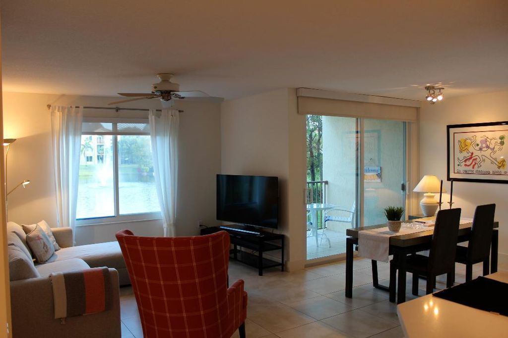 Photo of 808 Villa Circle #808, Boynton Beach, FL 33435 (MLS # R11098641)