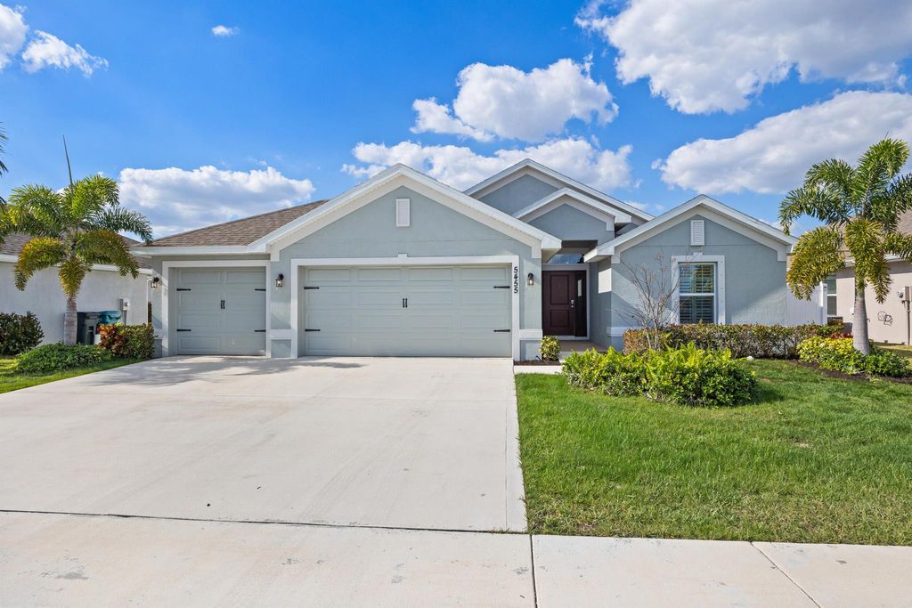 Photo of 5455 Lugo Street, Fort Pierce, FL 34951 (MLS # R10956446)