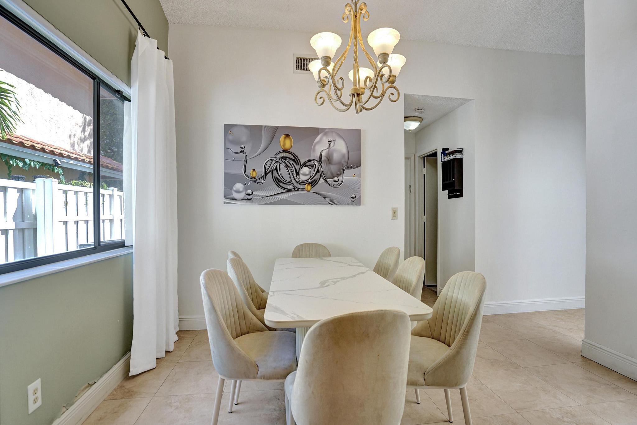 EMBASSY LAKES - Residential