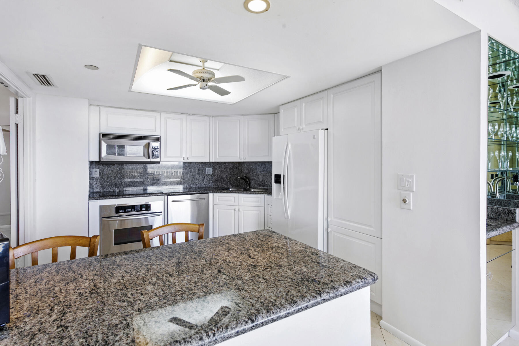 SEAWINDS CONDO - Residential