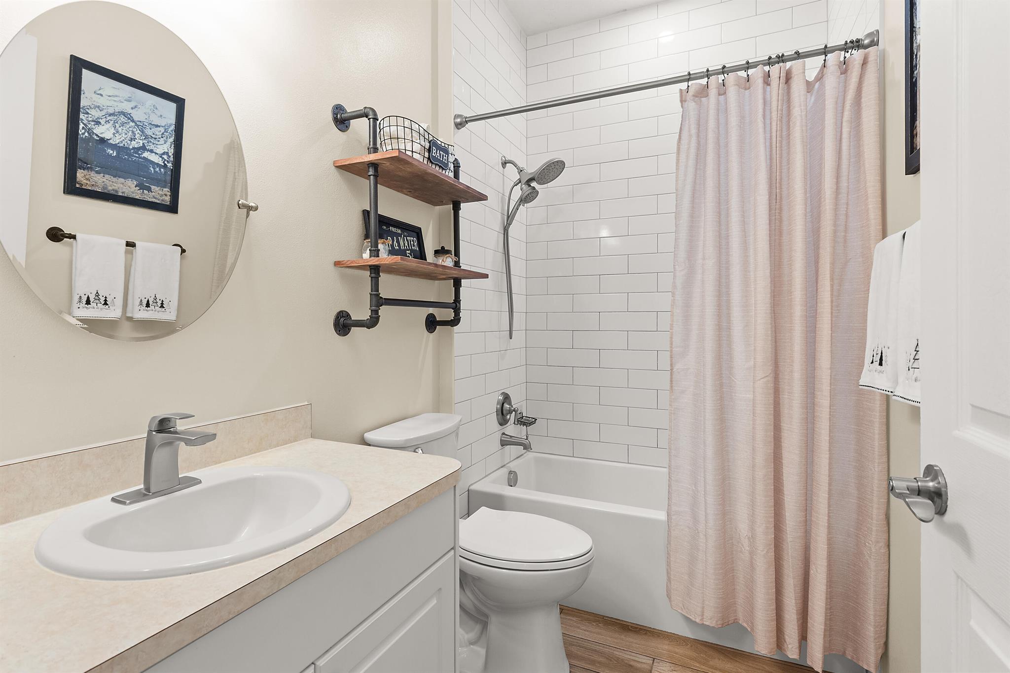 VERO LAKE ESTATES UNIT N - Residential