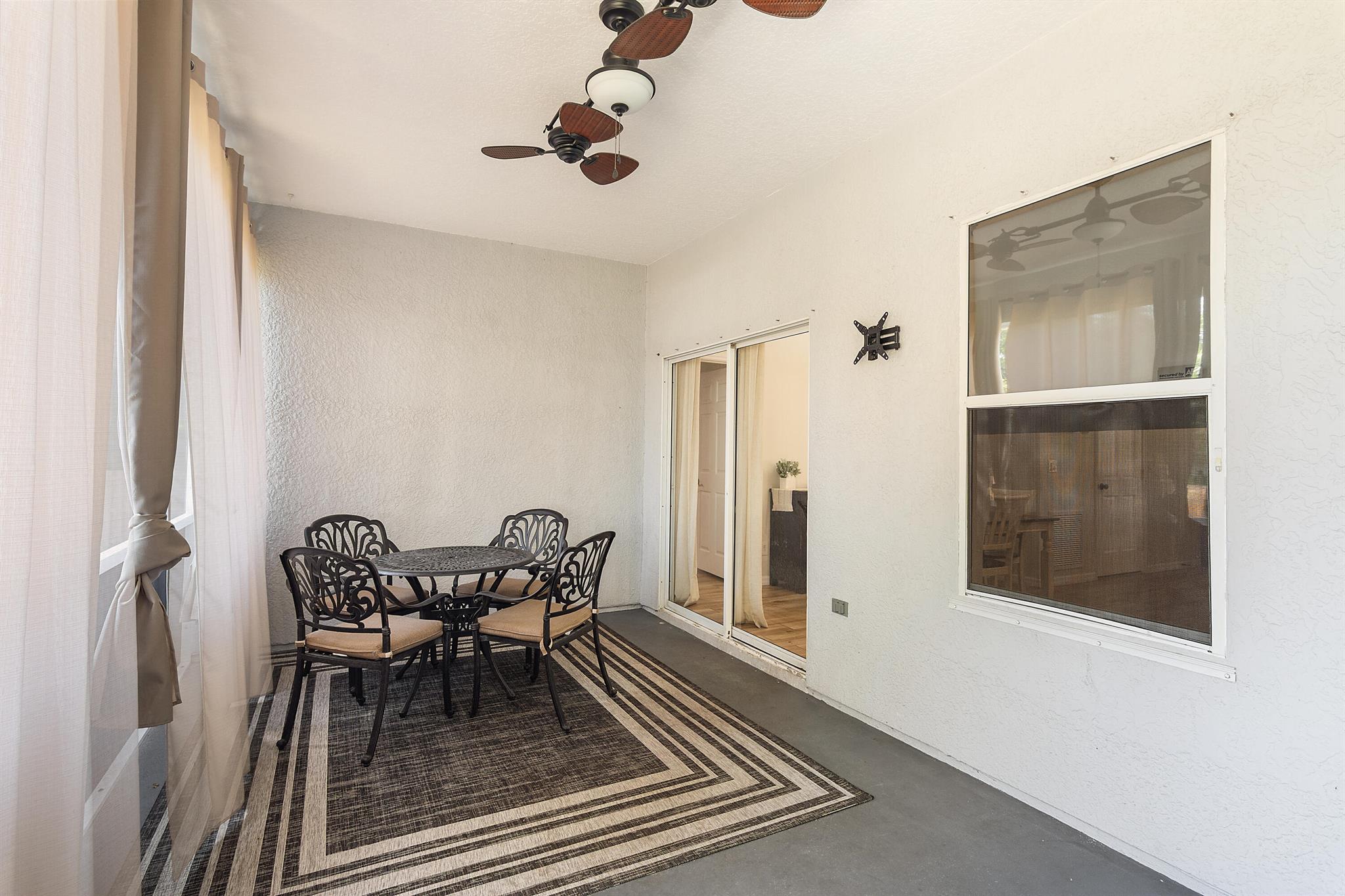 VERO LAKE ESTATES UNIT N - Residential