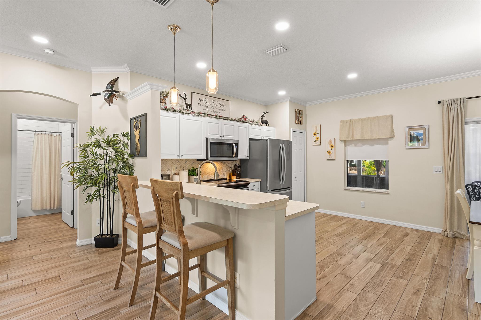 VERO LAKE ESTATES UNIT N - Residential