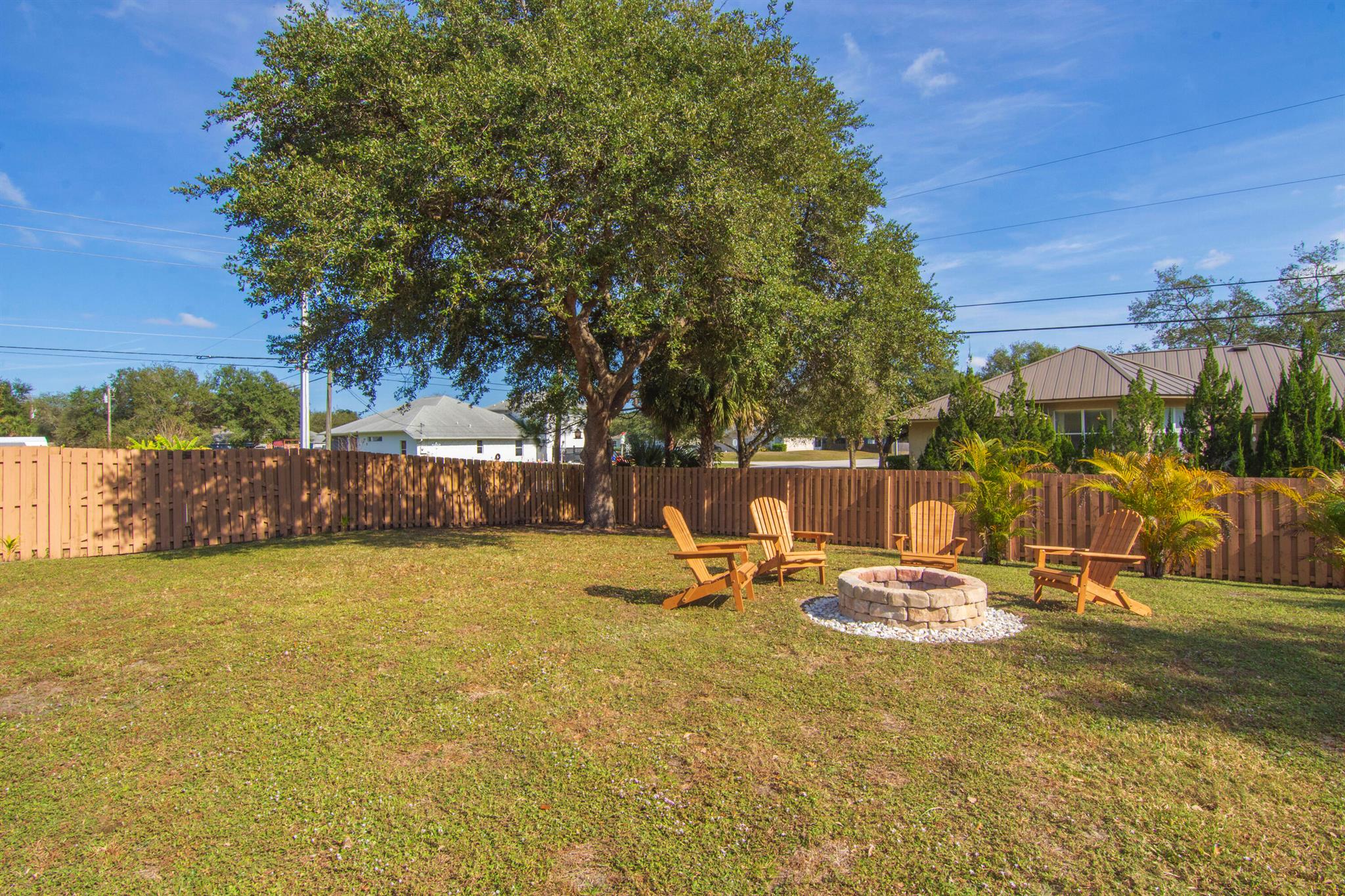 VERO LAKE ESTATES UNIT N - Residential