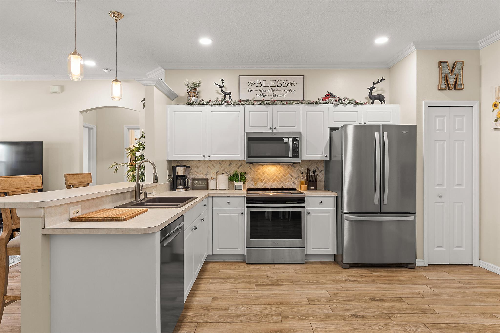 VERO LAKE ESTATES UNIT N - Residential