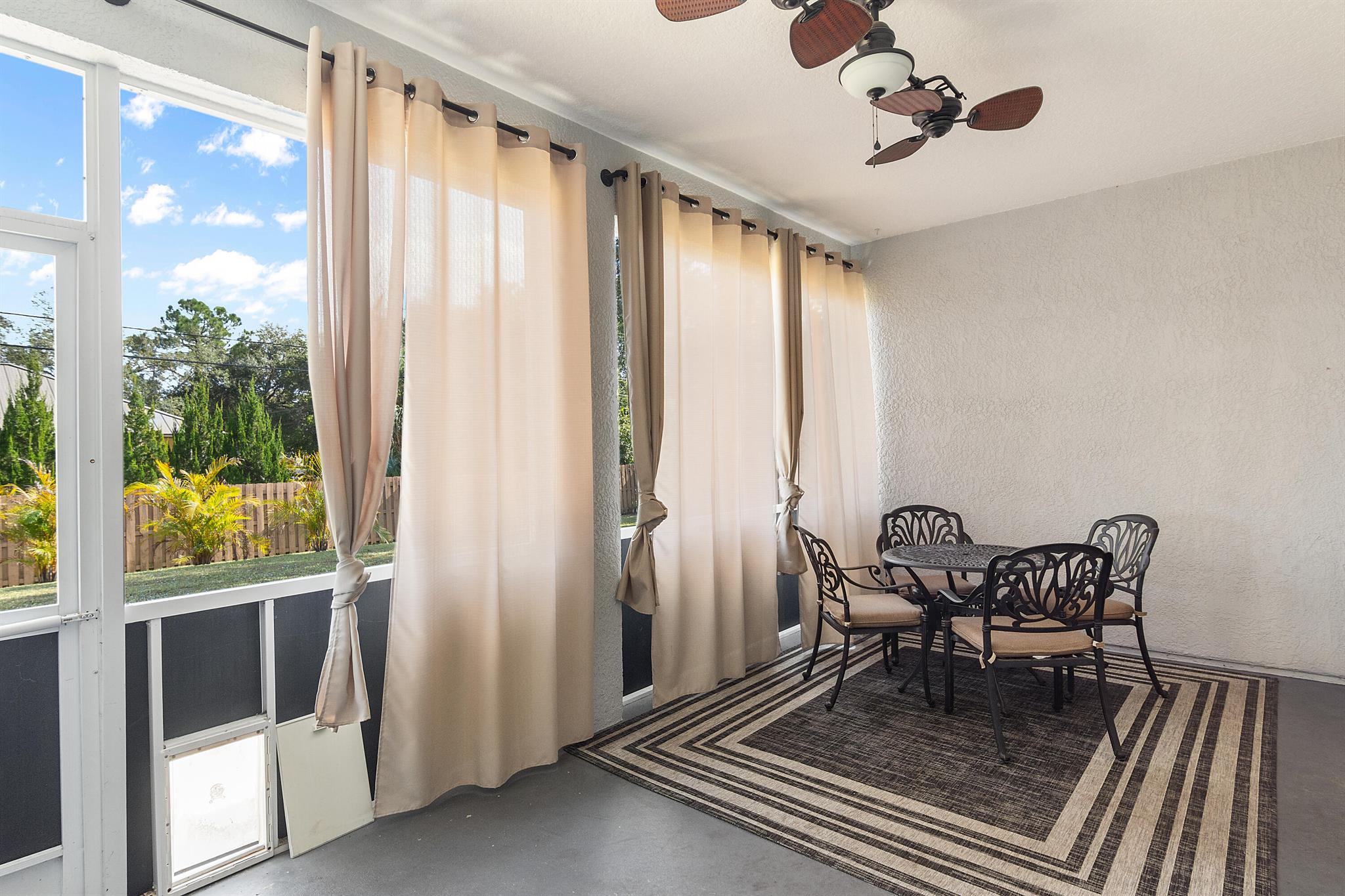 VERO LAKE ESTATES UNIT N - Residential