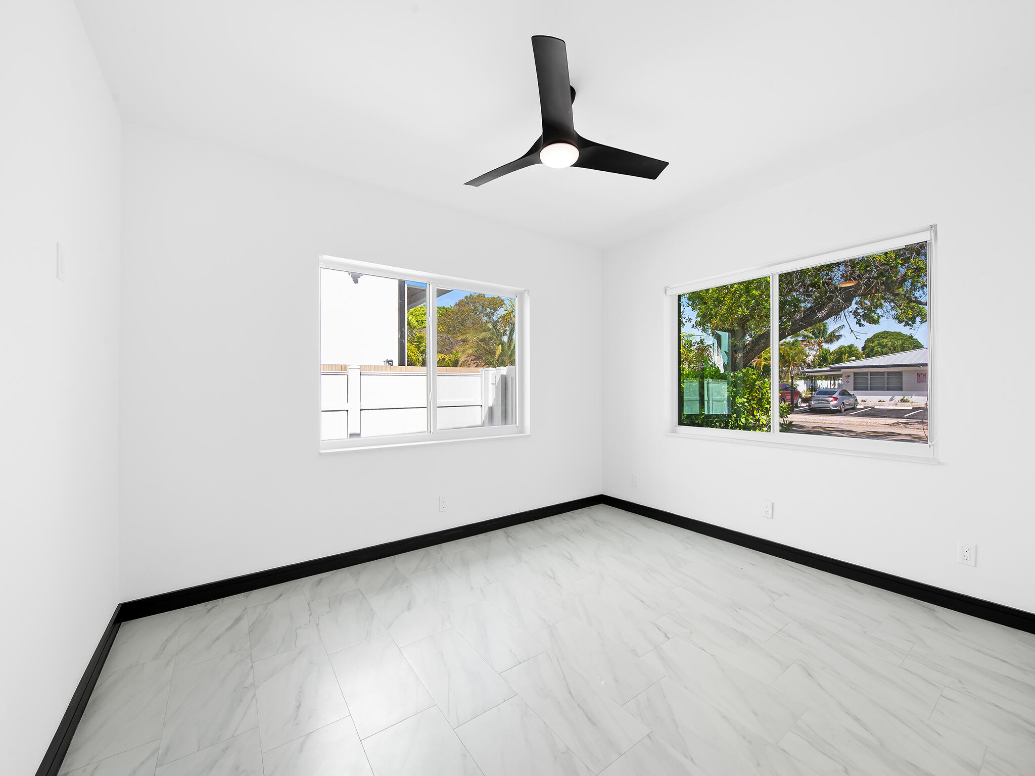 LAS OLAS PARK CORR PLAT - Residential Lease