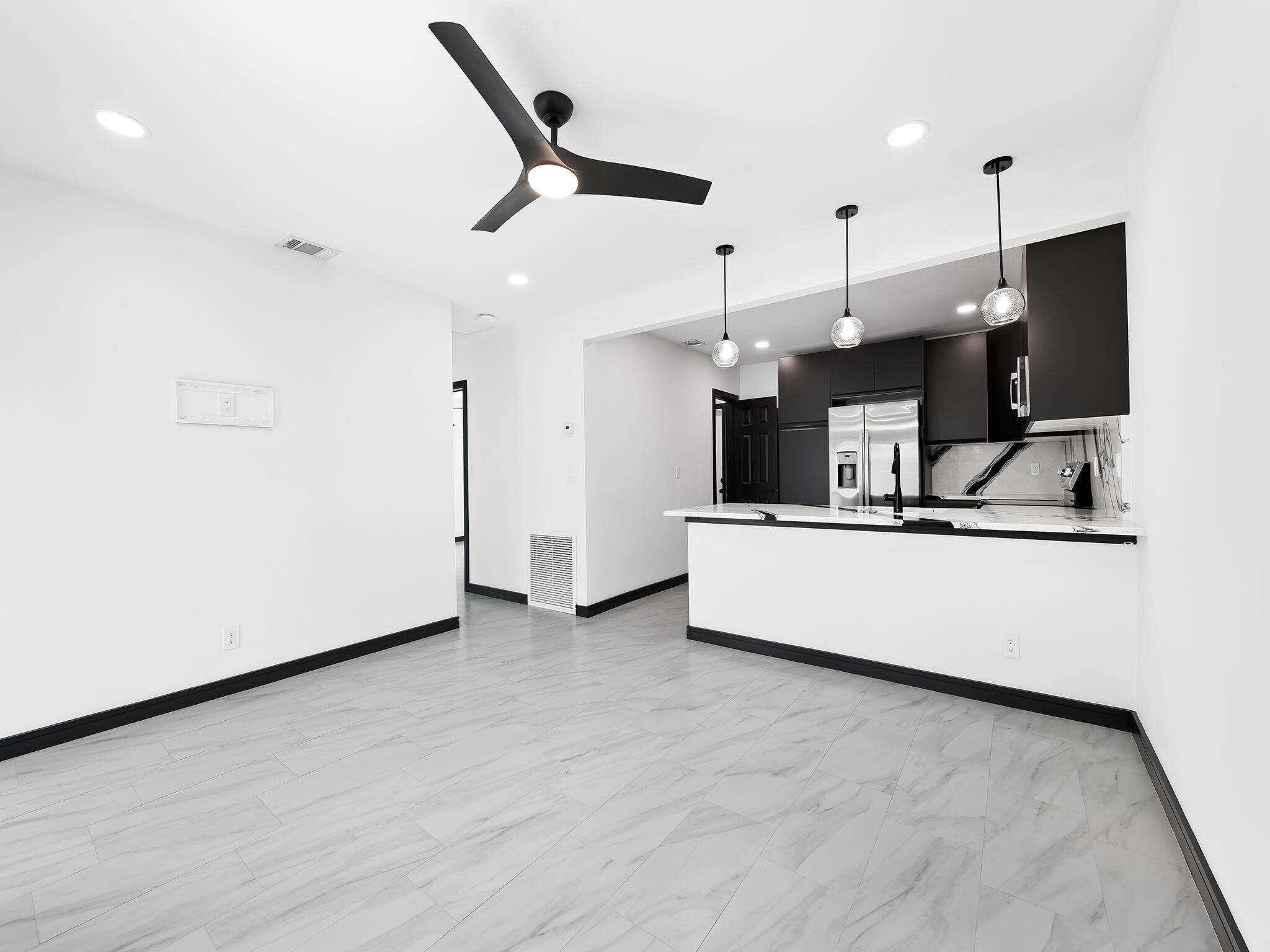 LAS OLAS PARK CORR PLAT - Residential Lease