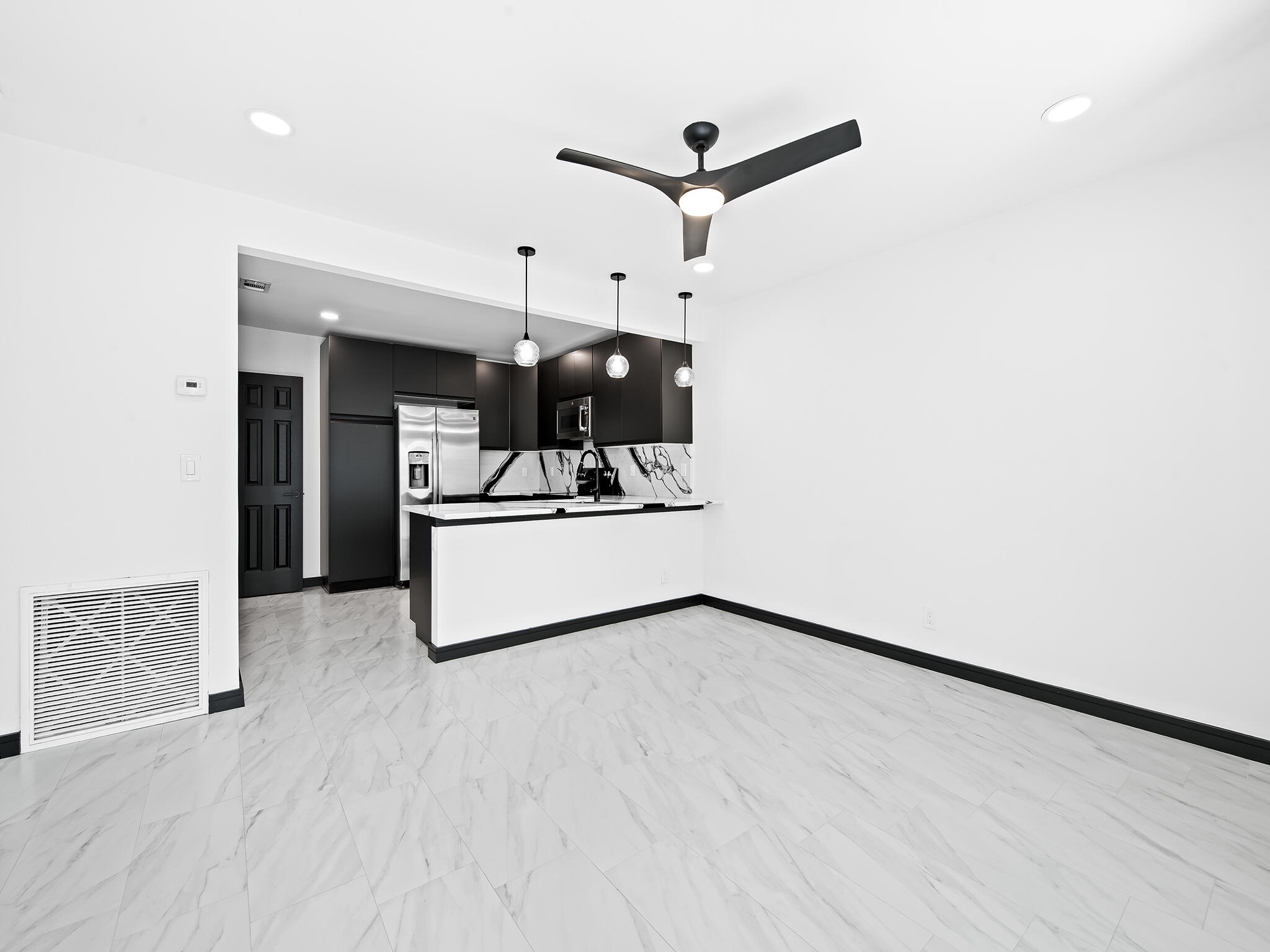 LAS OLAS PARK CORR PLAT - Residential Lease