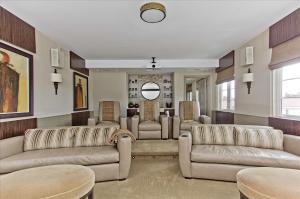 Ocean Terrace - Residential