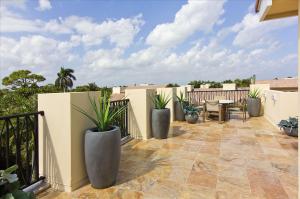 Ocean Terrace - Residential