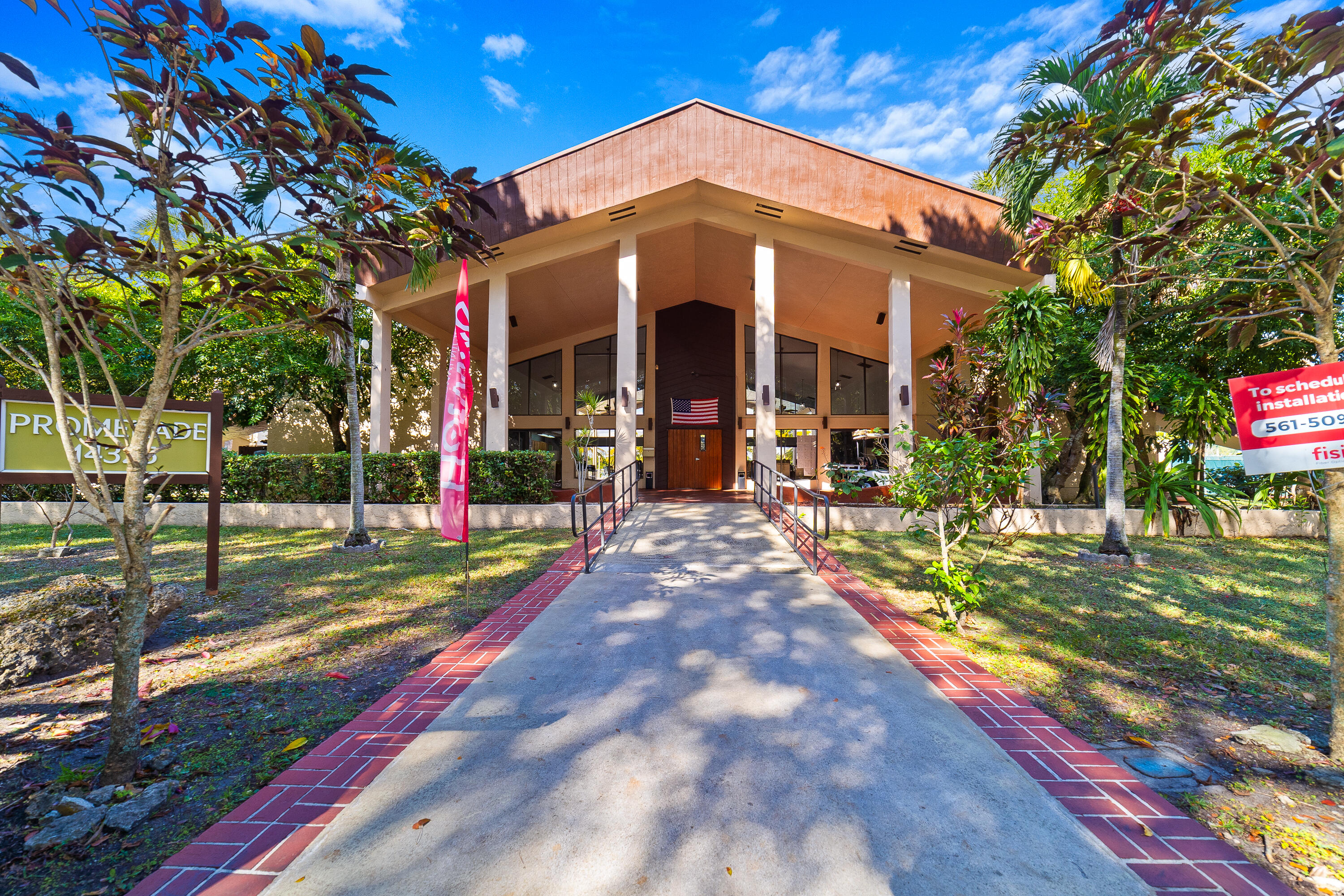 PROMENADE AT KENDALE LAKES - Residential