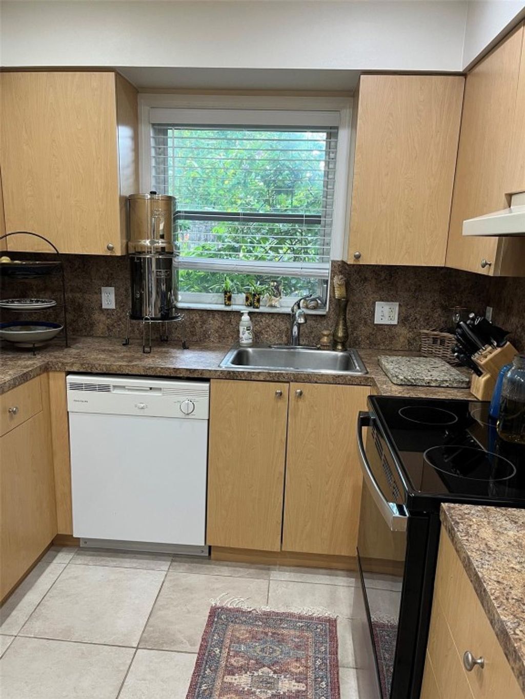 Photo of 246 Dixie Boulevard, Delray Beach, FL 33444 (MLS # F10536994)