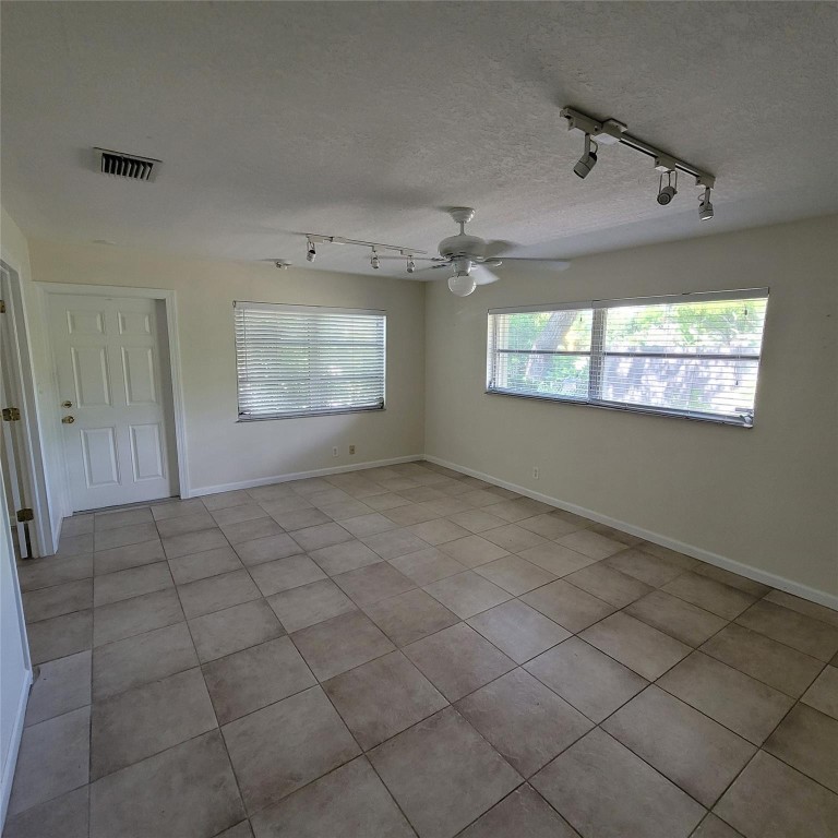 Del Ida Park - Residential Income