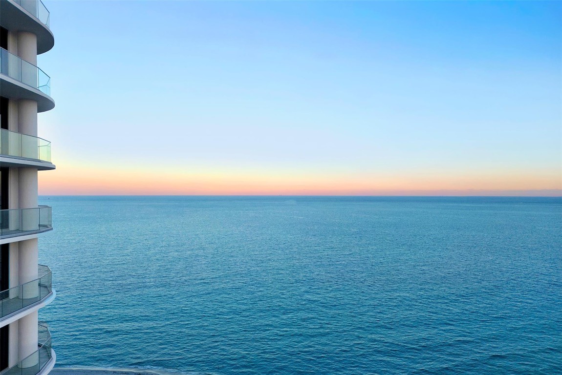 SELENE OCEANFRONT RESIDEN - Residential