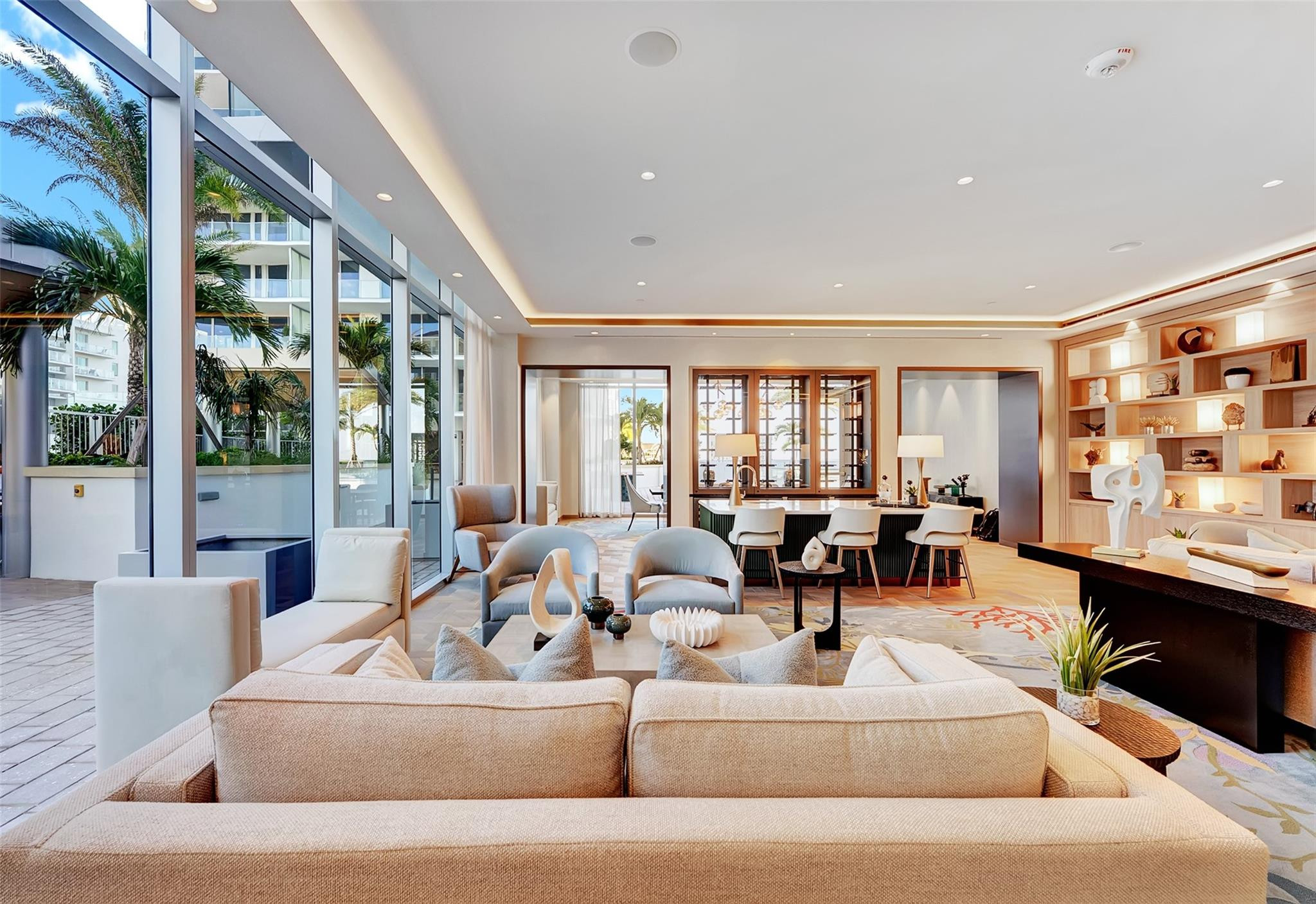 SELENE OCEANFRONT RESIDENCE - Residential