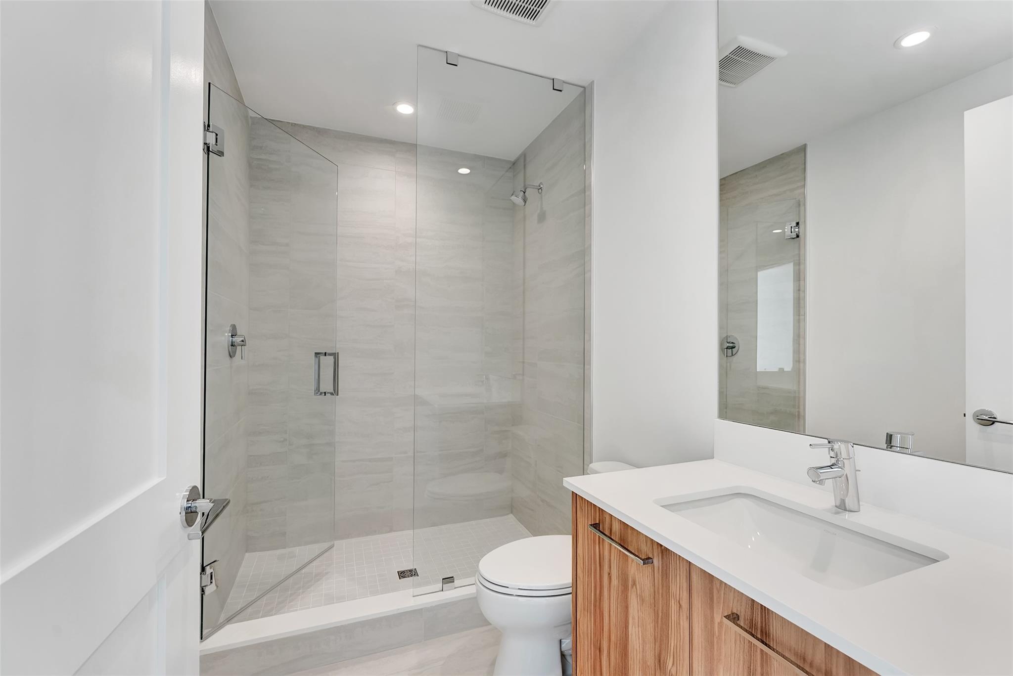 SELENE OCEANFRONT RESIDEN - Residential