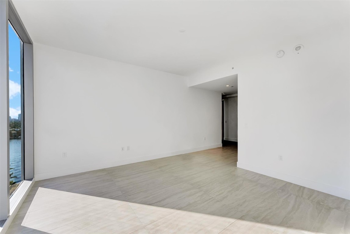 SELENE OCEANFRONT RESIDEN - Residential