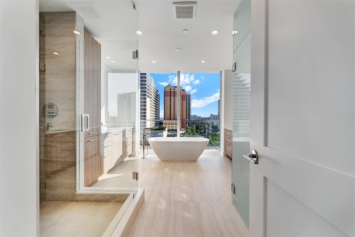 SELENE OCEANFRONT RESIDEN - Residential