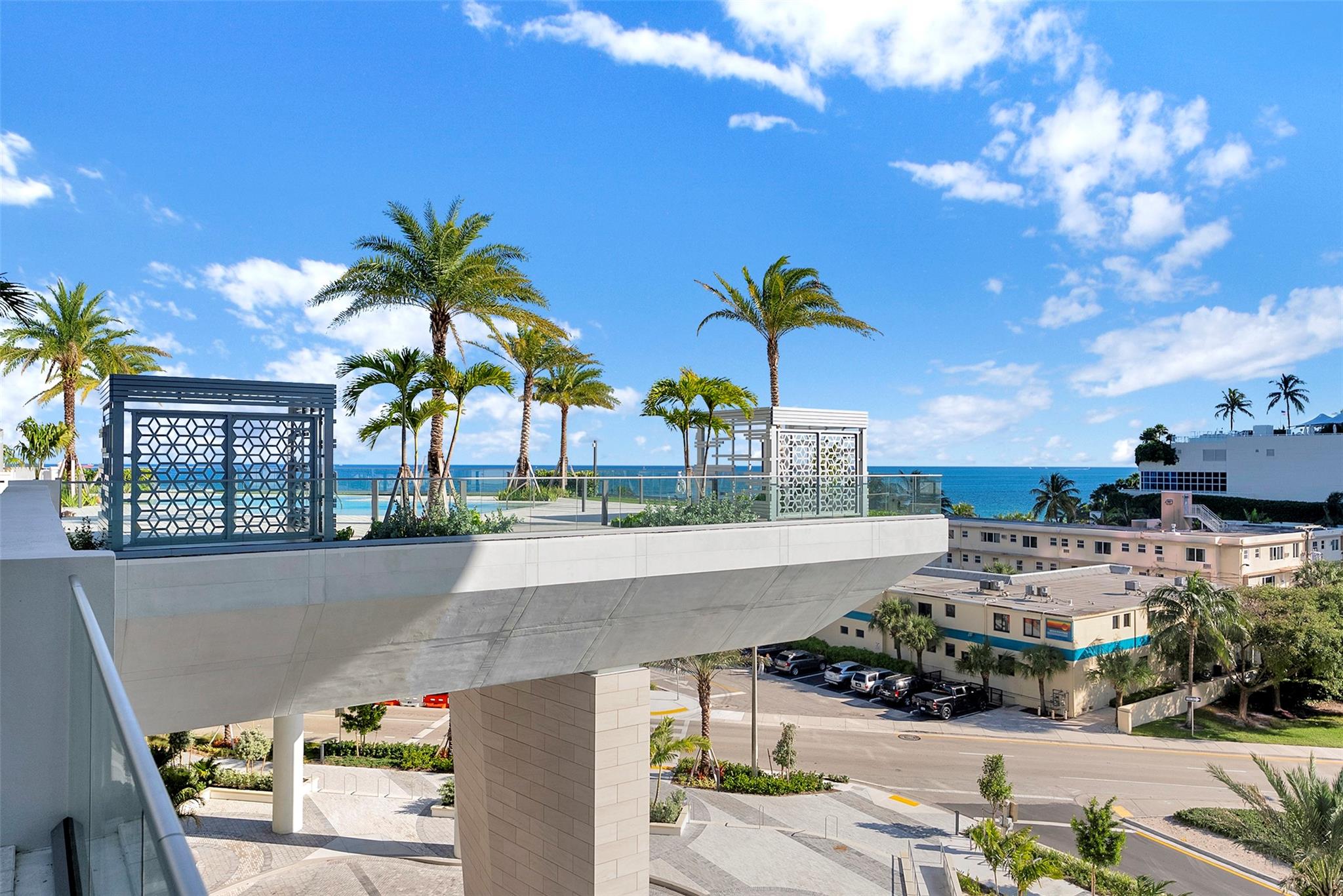 SELENE OCEANFRONT RESIDEN - Residential