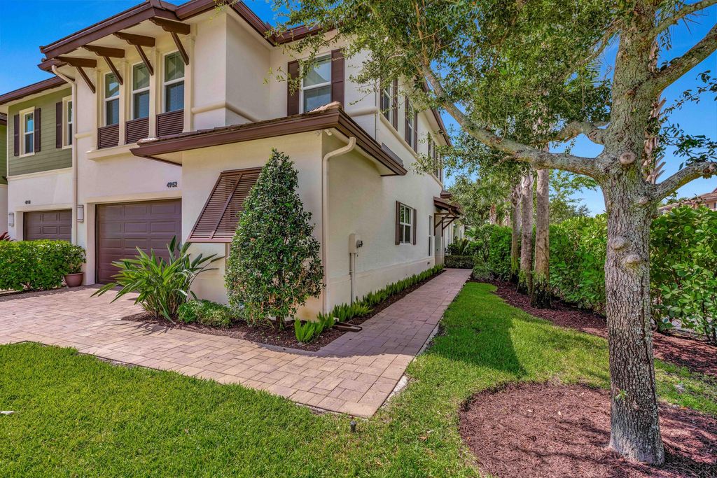 Photo of 4952 Pointe Midtown Way, Palm Beach Gardens, FL 33418 (MLS # B26025129)