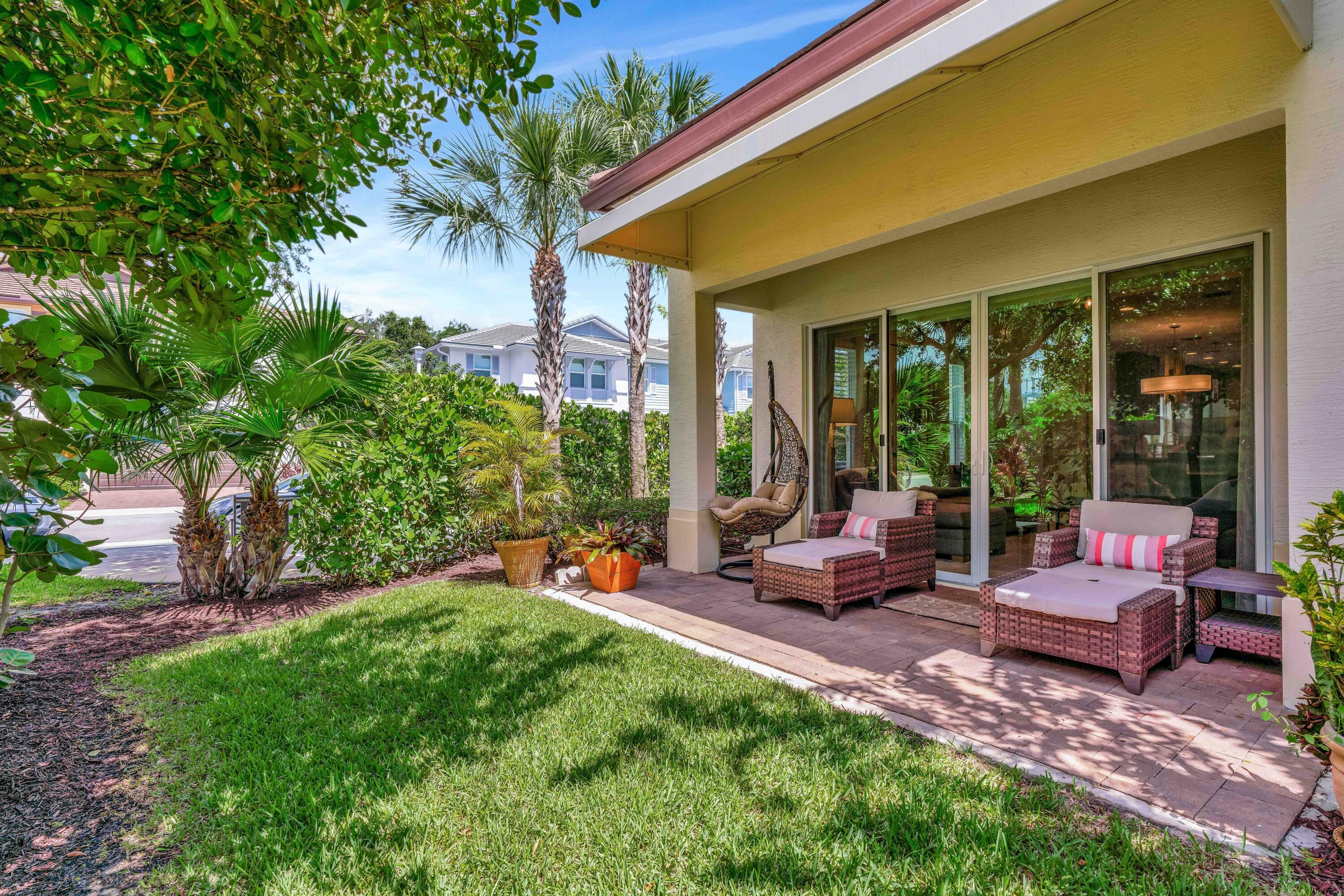 POINTE MIDTOWN - Residential Lease
