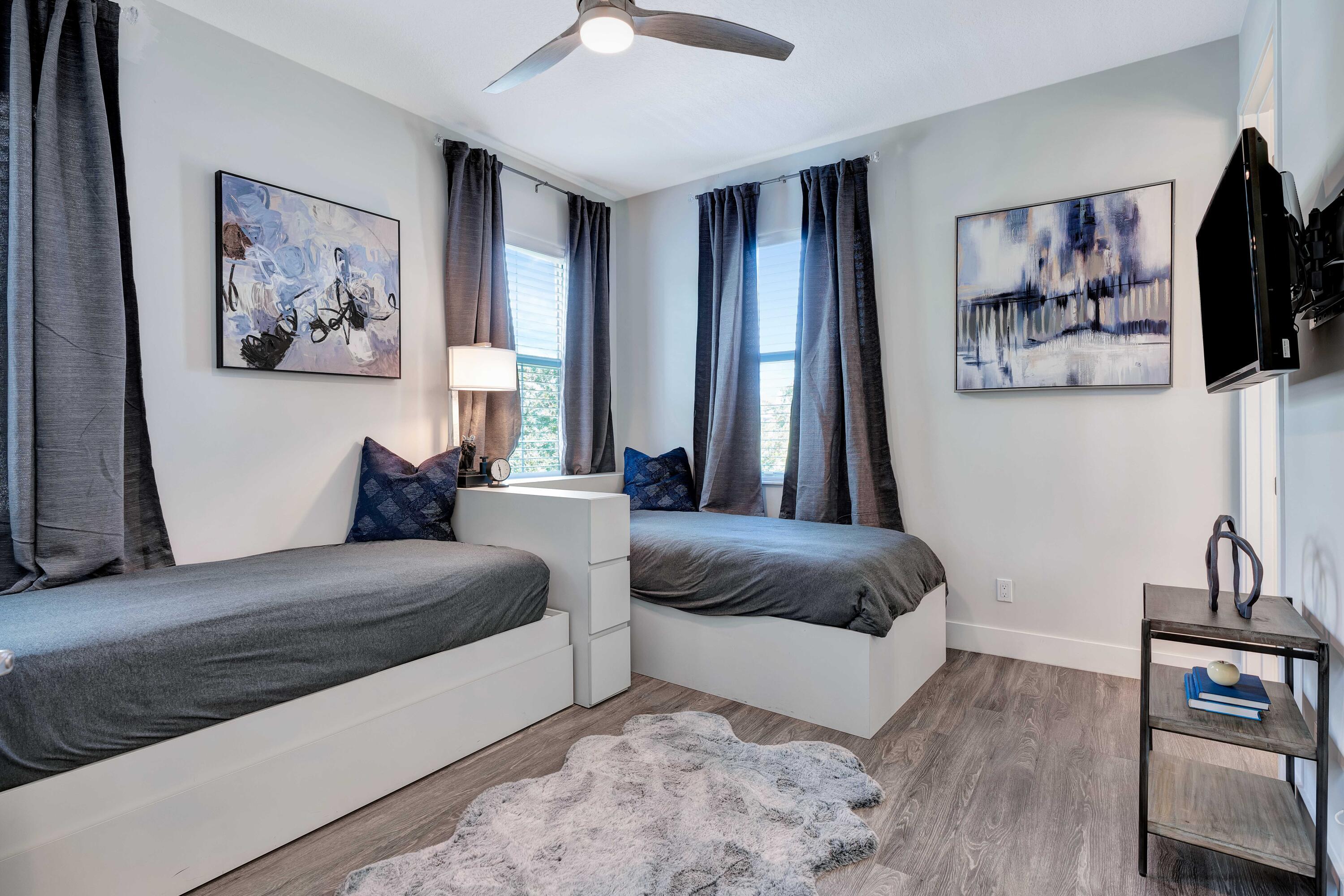 POINTE MIDTOWN - Residential Lease