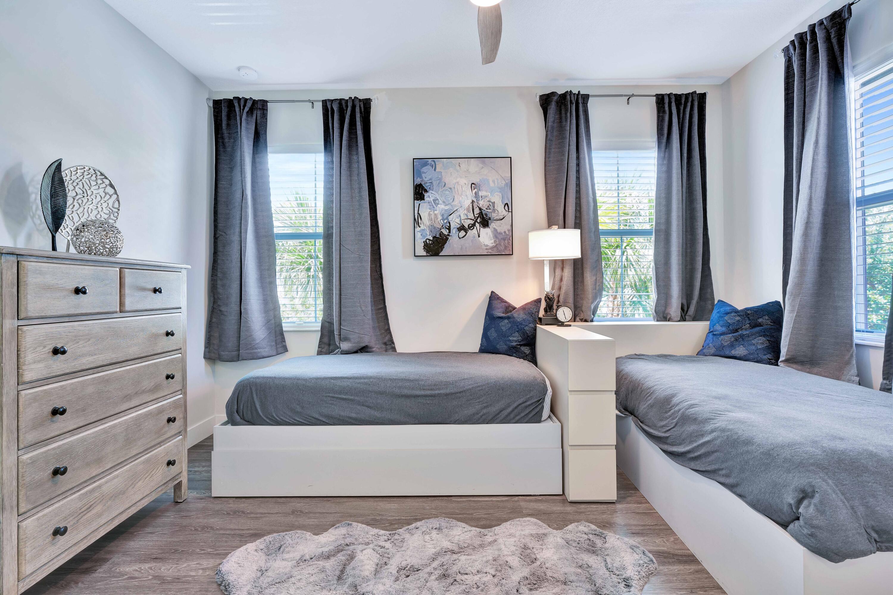 POINTE MIDTOWN - Residential Lease