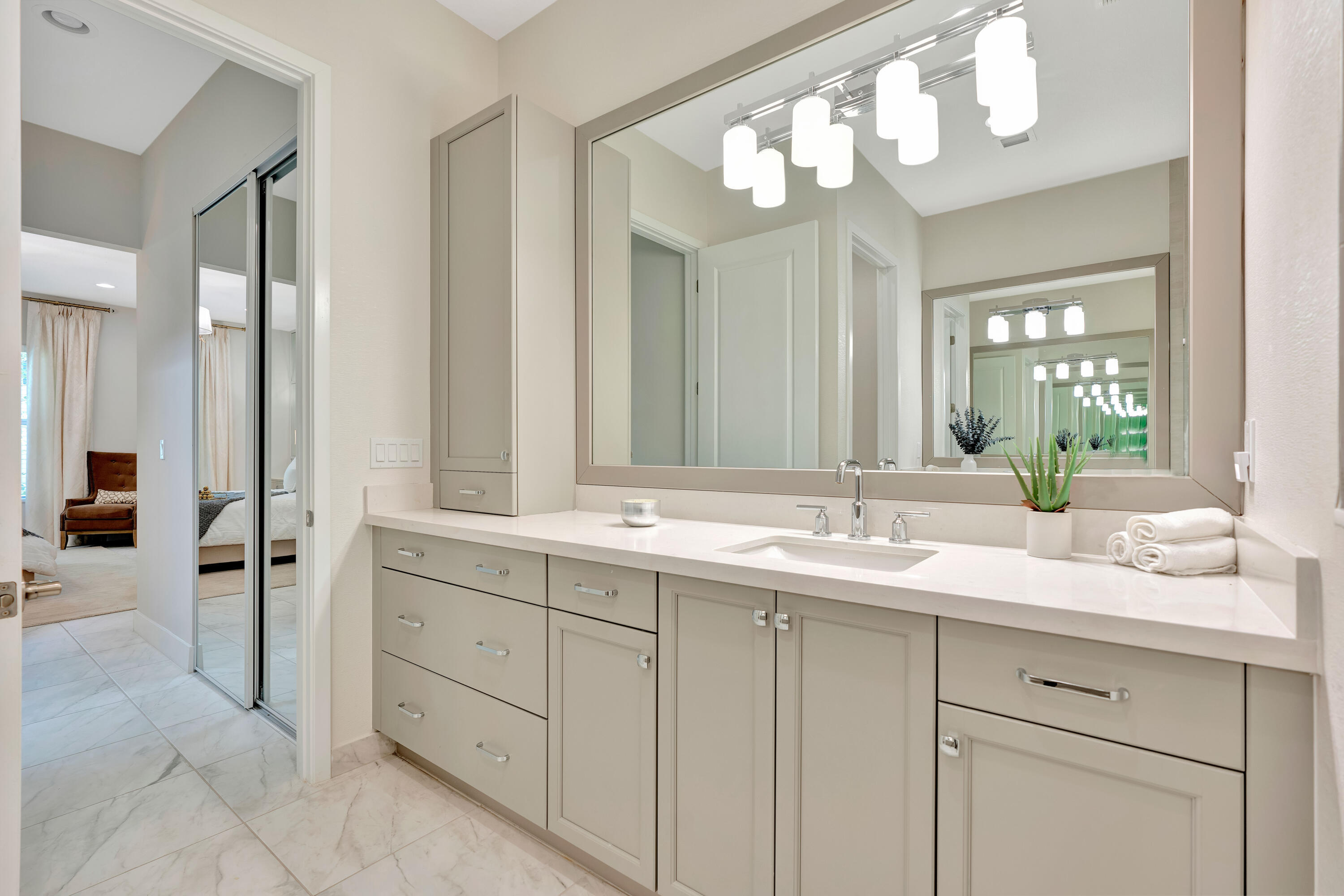 POINTE MIDTOWN - Residential Lease